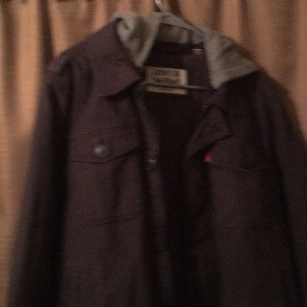 Men’s Jacket - Picture 2 of 6